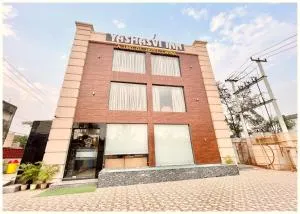 Yashavi-Hotels Group Puri, Near Sea Beach- Luxury & Spacious Room - Near Temple with Prime Location wifi- Lift and Parking Facilities - Garh Krishnaprasād