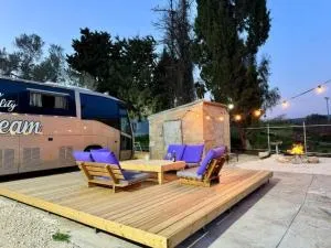 The Daydream Bus Hideaway by Sea N' Rent - Maẕẕuva