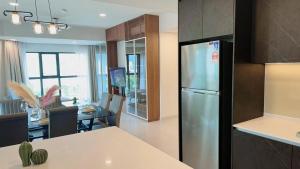 The Atrium at Jalan Ampang by OKBnB - Classy Executive Family Suite 3Bedroom with Balcony , nearby KLCC