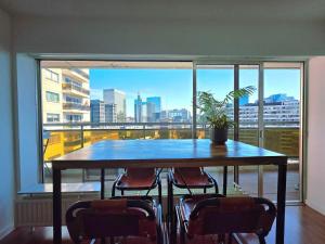 Bxl central with city views