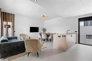 Royal 2 luxury Family Villa,s with private pool 210m2