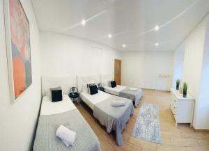 Central Lisbon rooms, ideal location for tourists