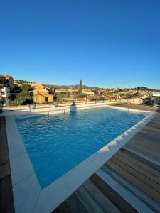 Appartements Appartement 2 chambres en rez de jardin avec piscine : photos des chambres