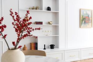 Royal Matejko Residence - Luxury 3 BR apartment in the Old Town