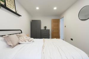 Beautiful Olive House 2