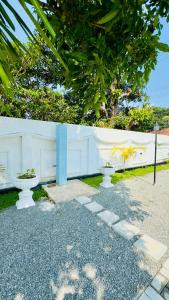 Yahana Beach Villa