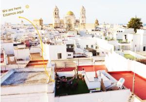 Bright rooms with AC and rooftop terrace in the heart of Cadiz