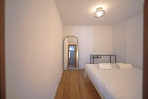 Alfama Historical II by Homing