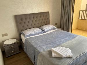 1 bed with balcony near CFC