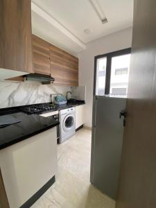 1 bed with balcony near CFC