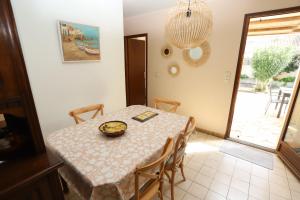 Maisons de vacances St Cyprien maison de vacances 6 personnes clim : photos des chambres