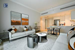 Luxury Escapes - Stylish 2-Bedroom Haven in La Cote, Port de La Mer