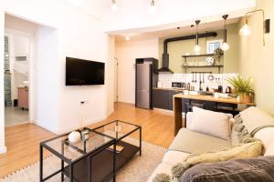 Beautiful Apartment in the most Iconic area in Athens