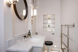 Luxury-Hyde Park-2 Bedrooms 2 Bathrooms - Quiet