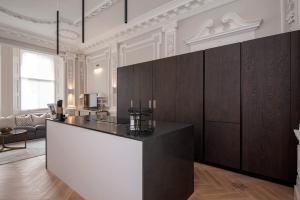 Luxury-Hyde Park-2 Bedrooms 2 Bathrooms - Quiet