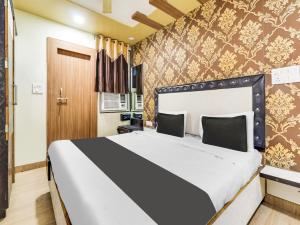 Hotel O Sharda