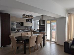 Apartament central 3 dormitoare