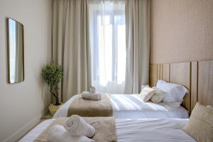 Jessicannes - ALBA - Plage et Palais des Festival à pied