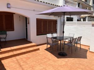 Costa Dorada Beach Villa with Shared Pool and Terrace