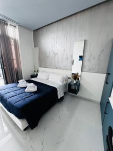 Double Room with Balcony and Sea View