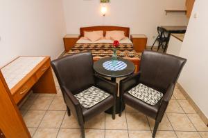 Apartments Polic with Terrace