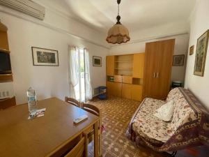 One-Bedroom Cottage