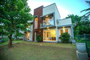 Lake Villas Premium Kandy