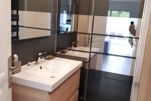 Appartement Aix, résidence calme avec piscine