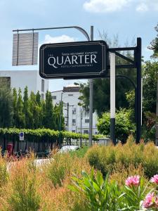 The Quarter Saphankhwai by UHG