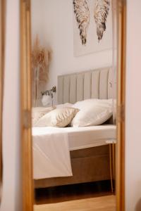 Central In Residence Split