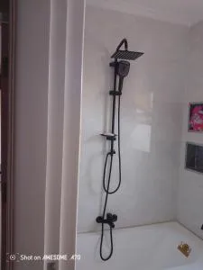 Empty room without furniture in an apartment - Beni Ghâlib