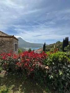 Mani Stone Studios - Oitilon