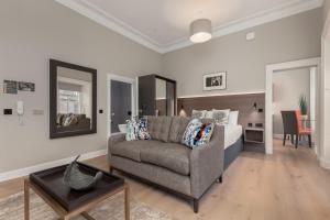 Destiny Scotland George IV Apartments