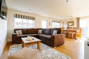 James Ville Marina, Lodge 7 - 布里格