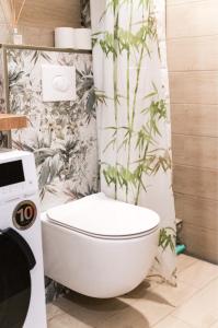 Veerenni studio, modern & central.