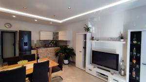 Modern apartment Stipe with terrace