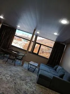 Green Veranda - Khumson