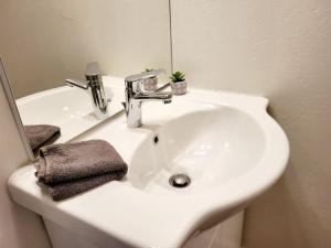 Appartements Maguilon H - 10 personnes - Proche riviere et Vals bains : photos des chambres