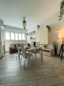 Home In Town - CITY LIFE near San Siro Stadium metropolitana M1 - M5