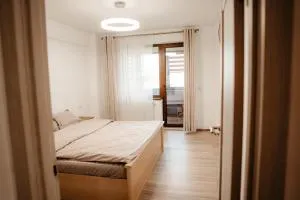 Als apartament - Oglinzi