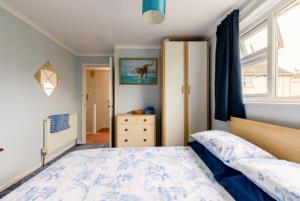 Bed & Breakfast Only - not 24 hour lodging - Truro, Cornwall - free parking