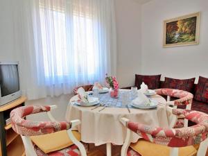 Apartment Dragica-Meerblick, 280m vom Meer
