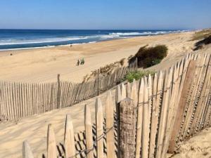 Appartement T2 avec terrasse vue océan, box privé - FR-1-379-170