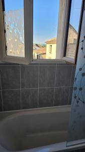 Appartements Le Chic en Ville Centre historique, climatise, wifi, Parking sous-sol inclus : photos des chambres