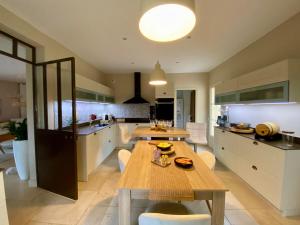 Villas Villa CHARRE Mas Provencal avec piscine privee : photos des chambres