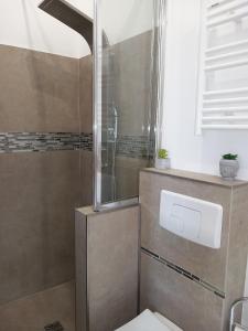 Studio Valcros, La Londe