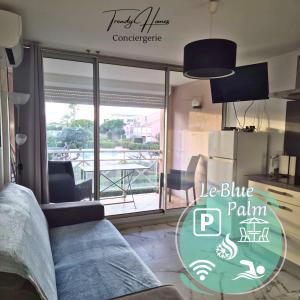 Appartements T2 Lumineux tout equipe avec piscine, parking prive et plage a 300m : photos des chambres