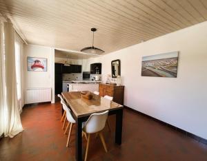 SALINE maison spacieuse à Le Flotte en Ré