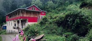 Uncharted Retreats Nomee Homestay