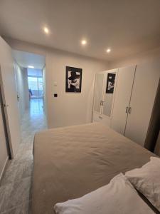 3Cap dAgde naturiste T2 avec GARAGE privé